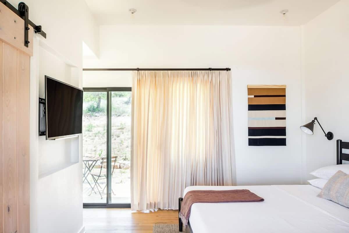 Cottage No.9 | 3 bedrooms, in-room safe, individually decorated, individually furnished