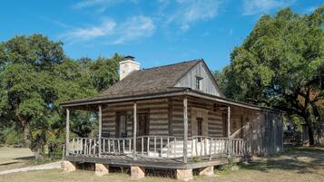 Ferienhütte | Zimmersafe, individuell dekoriert, individuell eingerichtet