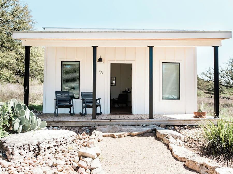 Cottage No.16 | In-room safe, individually decorated, individually furnished