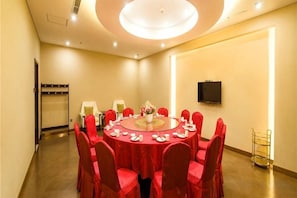 Unclassified image, 4 of 54, button - Weichang Qianyue Holiday Hotel (Government Branch) (Weichang)