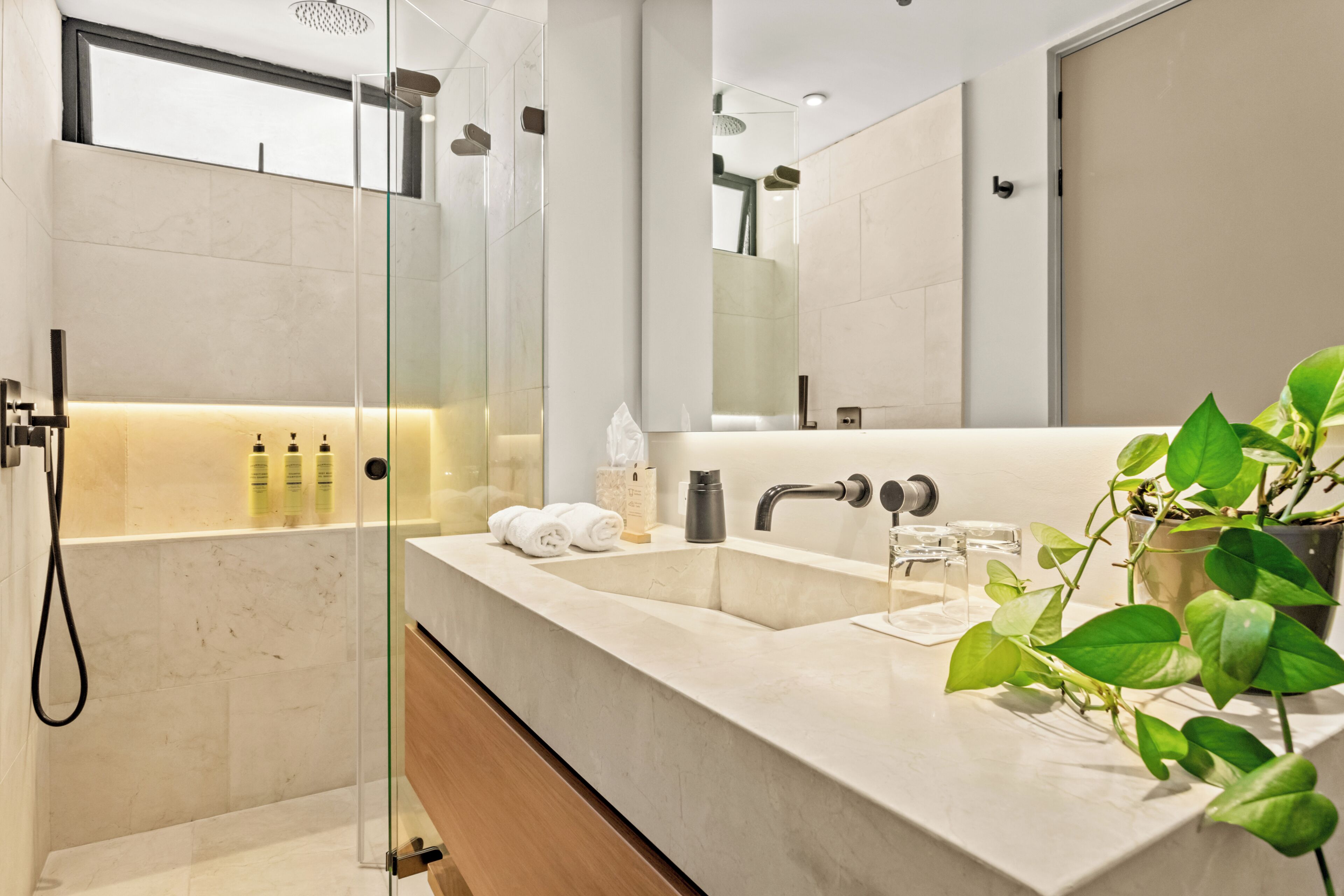 Double Room, 1 Double Bed, Kitchen | Bathroom | Hair dryer, towels, soap, shampoo