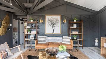 TV, fireplace, offices