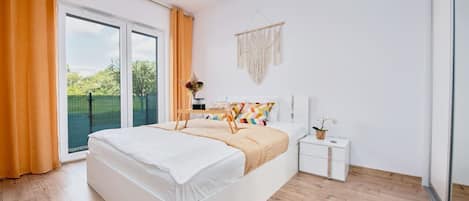 1 slaapkamer, een strijkplank/strijkijzer, gratis wifi, beddengoed