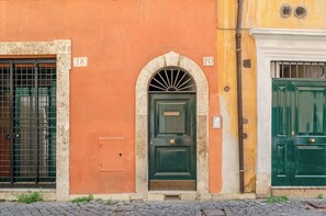 Exterior detail - Domus Beato Angelico |  two minutes from the Pantheon and Piazza della Minerva (Roma)