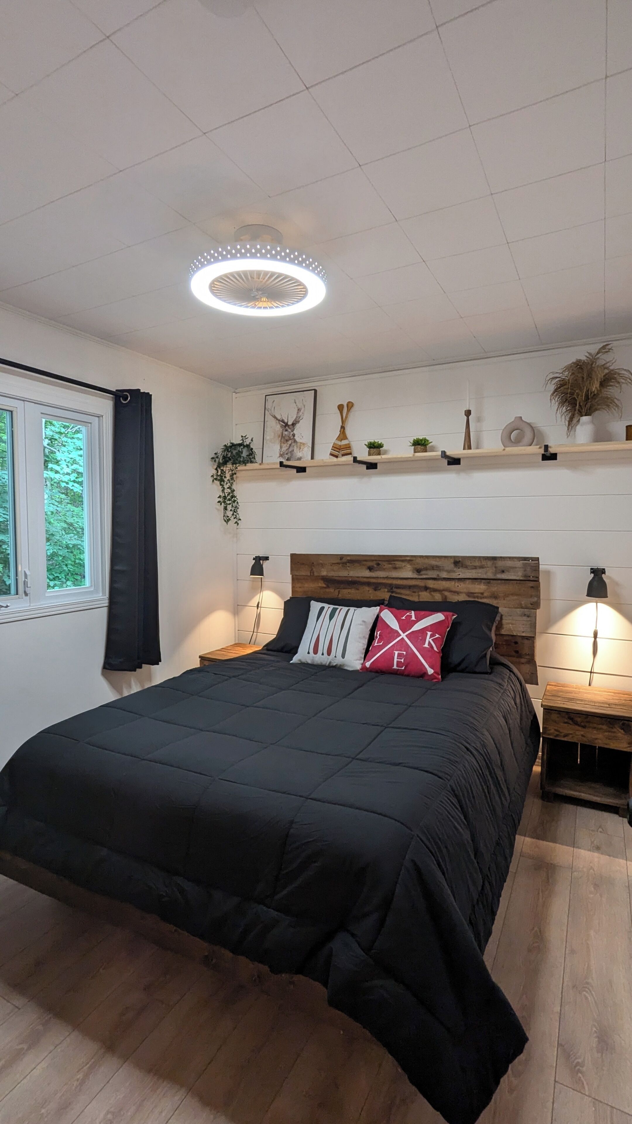 2 bedrooms, iron/ironing board, travel crib, free WiFi