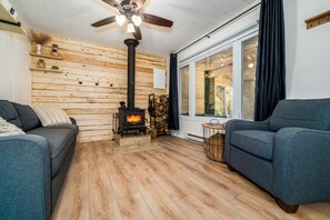 Smart-tv en een open haard