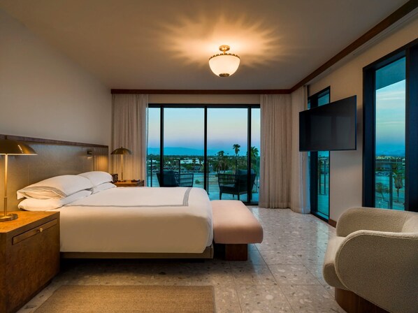 Suite (Canyon Upper Stories) | Frette Italian sheets, premium bedding, down comforters, pillowtop beds - Thompson Palm Springs, by Hyatt (Palm Springs)