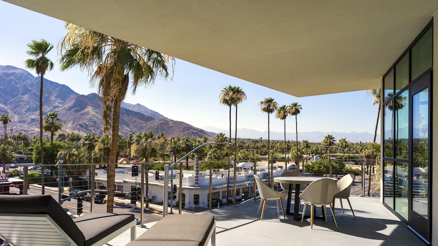 Thompson Palm Springs, by Hyatt