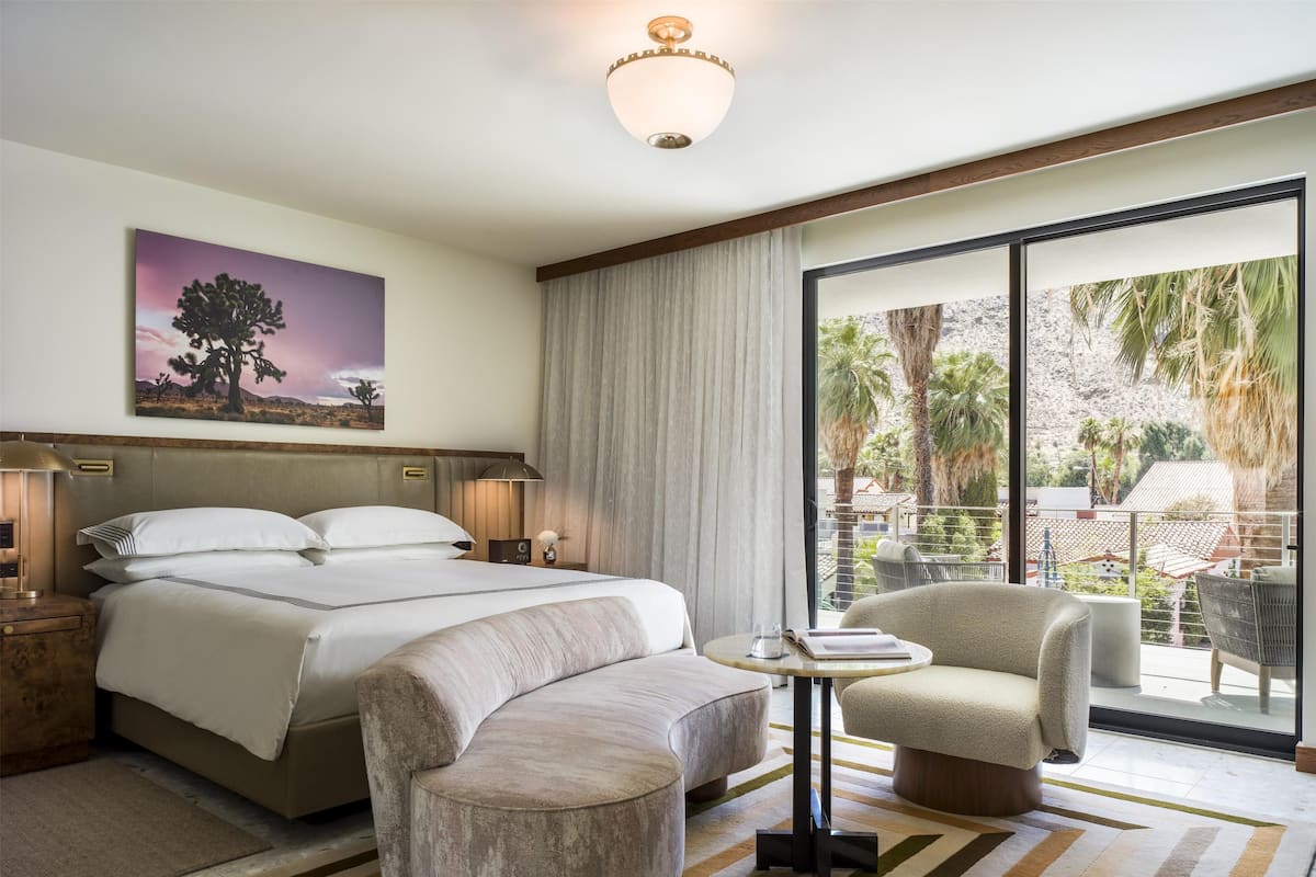 Frette Italian sheets, premium bedding, down comforters, pillowtop beds