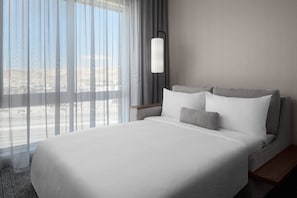 Desk, laptop workspace, blackout drapes, iron/ironing board - Courtyard® By Marriott® Reno Sparks (Sparks)