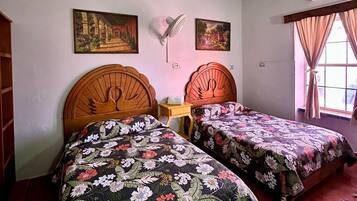 Habitación doble Confort | Wifi gratis y ropa de cama