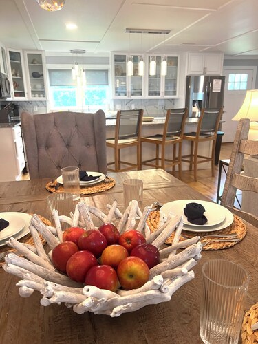 Private Pool at 'Livin' Is Easy' Spacious 5-bedroom & Cargo Lift at Edisto Beach