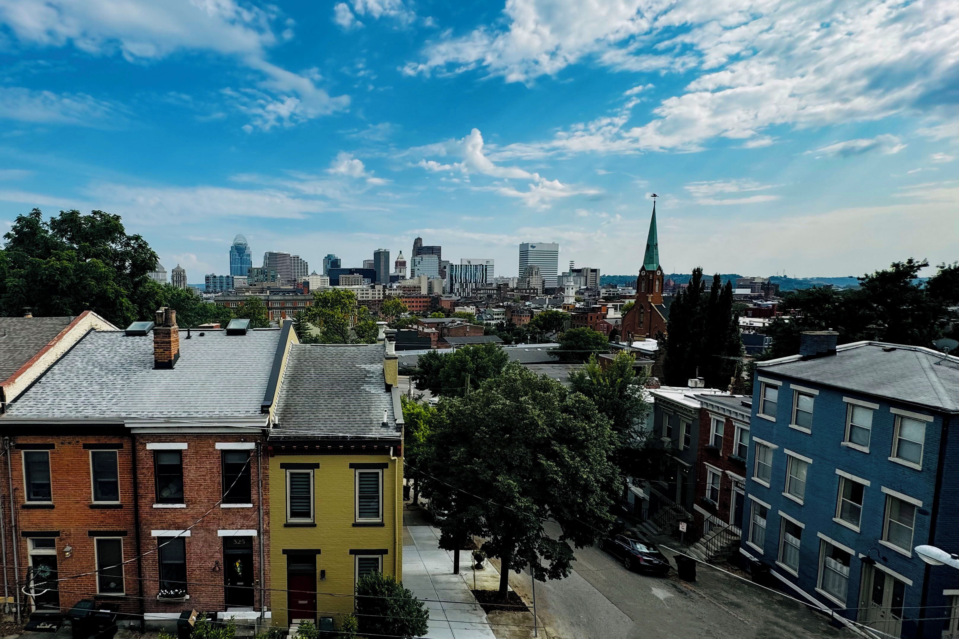 Gorgeous and Spacious 2-bedroom in Historic OTR/Prospect Hill Centrally Located