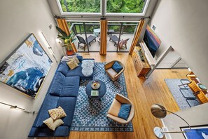 Living area - Luxe Mountain Home: Hot Tub, Sauna, Firepit, Games (Black Mountain)