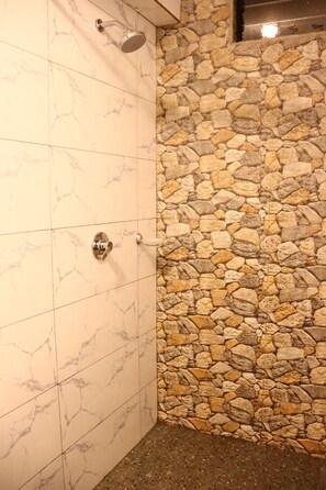 Toallas, jabón, papel higiénico