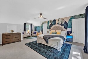6 habitaciones, escritorio y tabla de planchar con plancha 