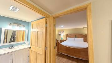 8 chambres, fer et planche Ă repasser, lit parapluie, Wi-Fi