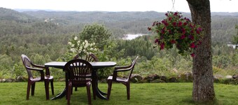 Well equipped apartment - nice host - quiet, beautiful area - top rated