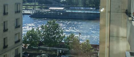 Vue depuis lâhĂ©bergement