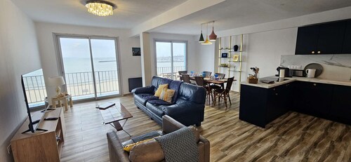 Royan - on the beach - apartment- T4 80m² - 3 bedrooms