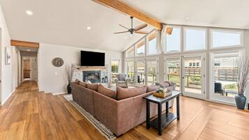 Smart TV, fireplace, music library, video library