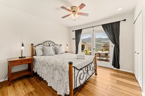 5 bedrooms, iron/ironing board, travel cot, WiFi