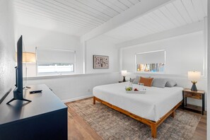 4 habitaciones, tabla de planchar con plancha, cuna de viaje y wifi 