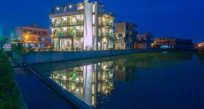 Colorful Fish Cottage