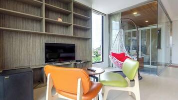 Cribs/infant beds
