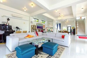 Interior - Colorful Fish Cottage (Yilan)