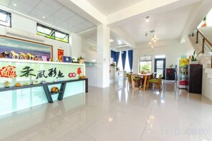 Unclassified image, 3 of 18, button - Colorful Fish Cottage (Yilan)