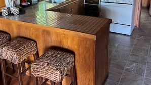 Chalet, pemandangan lembah | Dapur pribadi | Lemari es kecil dan microwave