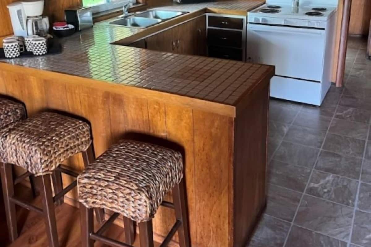 Little A | Private kitchen | Mini-fridge, microwave