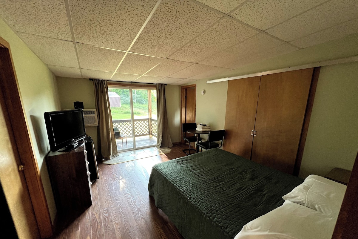 Two Room Suite | 1 bedroom, free WiFi