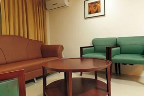 Living area - Chinatown Lai Lai Hotel Manila (Manila)