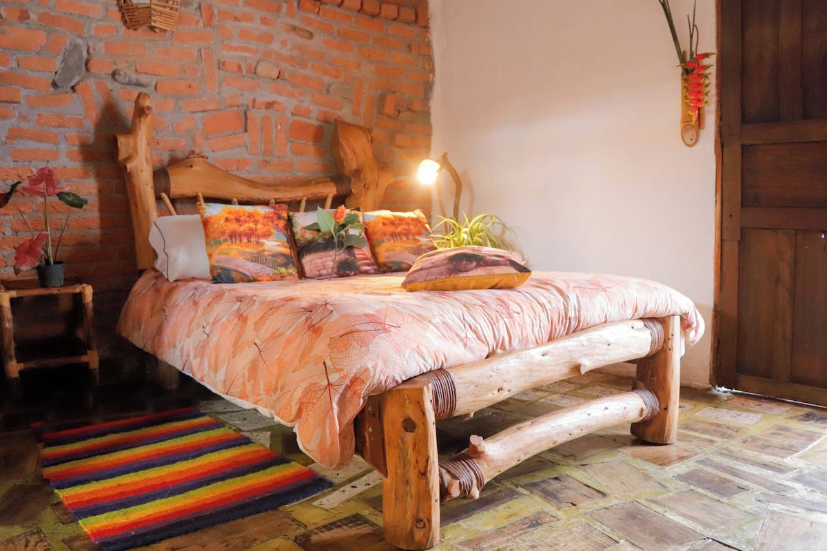 Standard Double Room, City View | Desk, laptop workspace, soundproofing, free WiFi