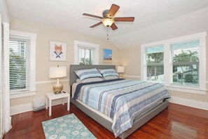3 bedrooms, desk, iron/ironing board, WiFi