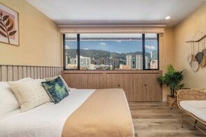 1 bedroom, desk, WiFi, bed sheets - ✨Charming Studio✨2🛏🛏 ✨STUNNING MOUNTAIN VIEW✨ (Medellín)