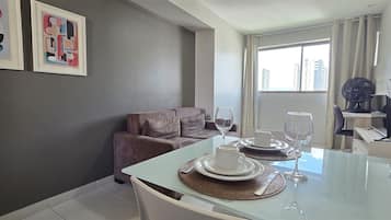 Apartment | Wohnbereich | Fernseher