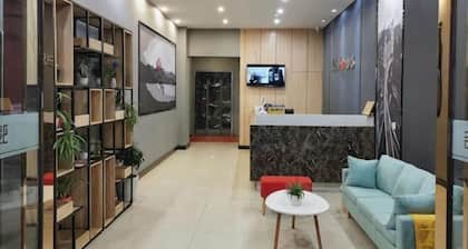 Junyi Chain Hotel (Tianmen baoan palza Store)