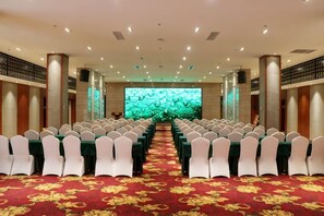 Unclassified image, 3 of 37, button - JP Hyllis Hotel (Chuxiong City)