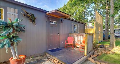 Pet-Friendly Grand Lake Studio w/ Outdoor Space