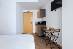 1 bedroom, WiFi, bed sheets - Cozy Bica Studio in Bairro Alto by Lisbeyond (Lisboa)