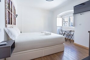 1 室のベッドルーム、WiFi、ベッドシーツ