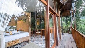 Gambar tidak terklasifikasi, 5 dari 135, tombol
