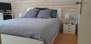 4 camere, ferro/asse da stiro, Wi-Fi, lenzuola