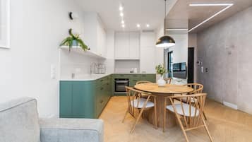1 habitación, tabla de planchar con plancha y wifi gratis