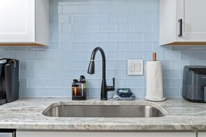 Interior - Sunny Haven #621: 1BR Townhome in Fort Walton (Fort Walton Beach)