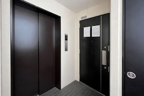 Interior - Kiyono Bld-Inn (Osaka)