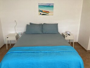 1 bedroom, WiFi, bed sheets - Cozy apartment in Culebra with large courtyard, kitchen, WiFi and more! (Culebra)